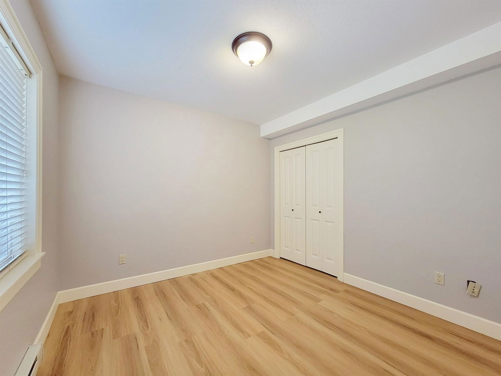 3493 APPLEWOOD Image 26
