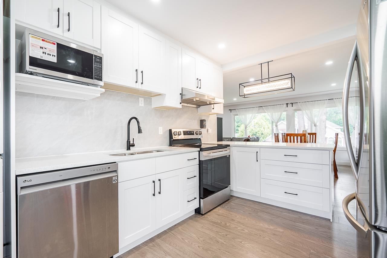 10875 143 STREET Image 11
