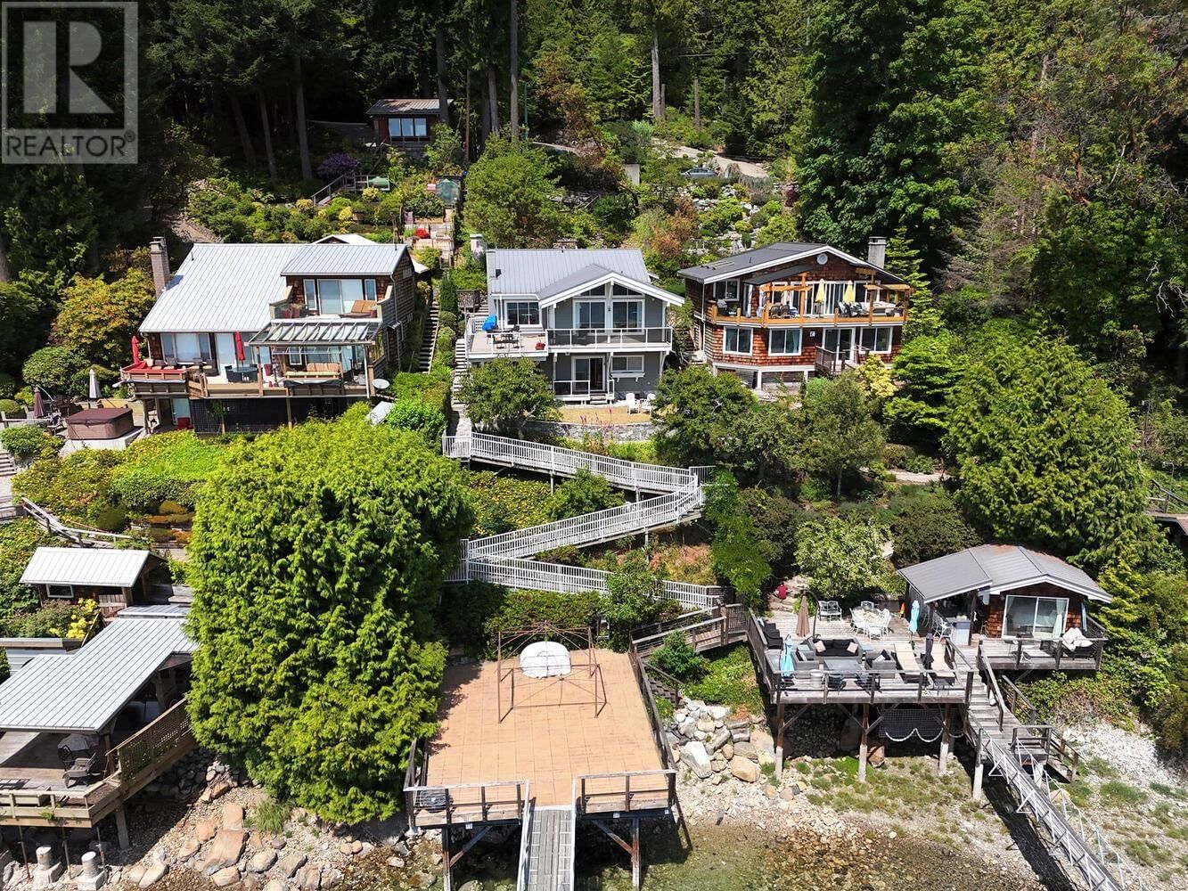 4850 SINCLAIR BAY ROAD Image 34