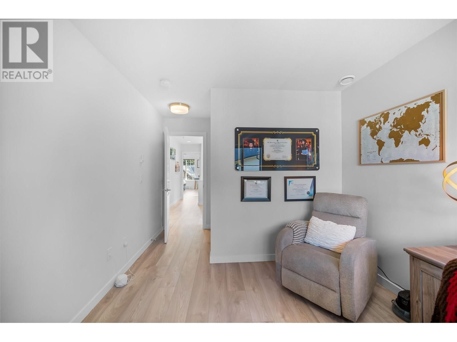 83 - 3306 PRINCETON AVENUE Image 32