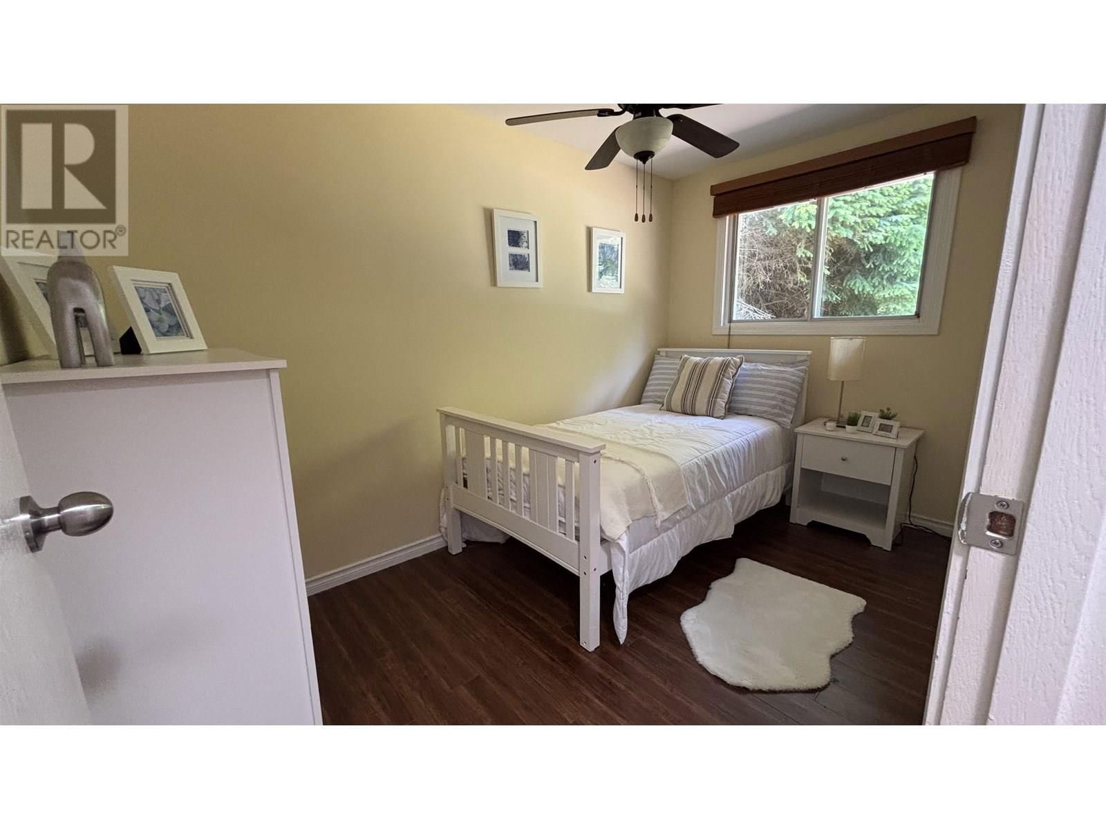 42 BARTHOLOMEW STREET Image 11