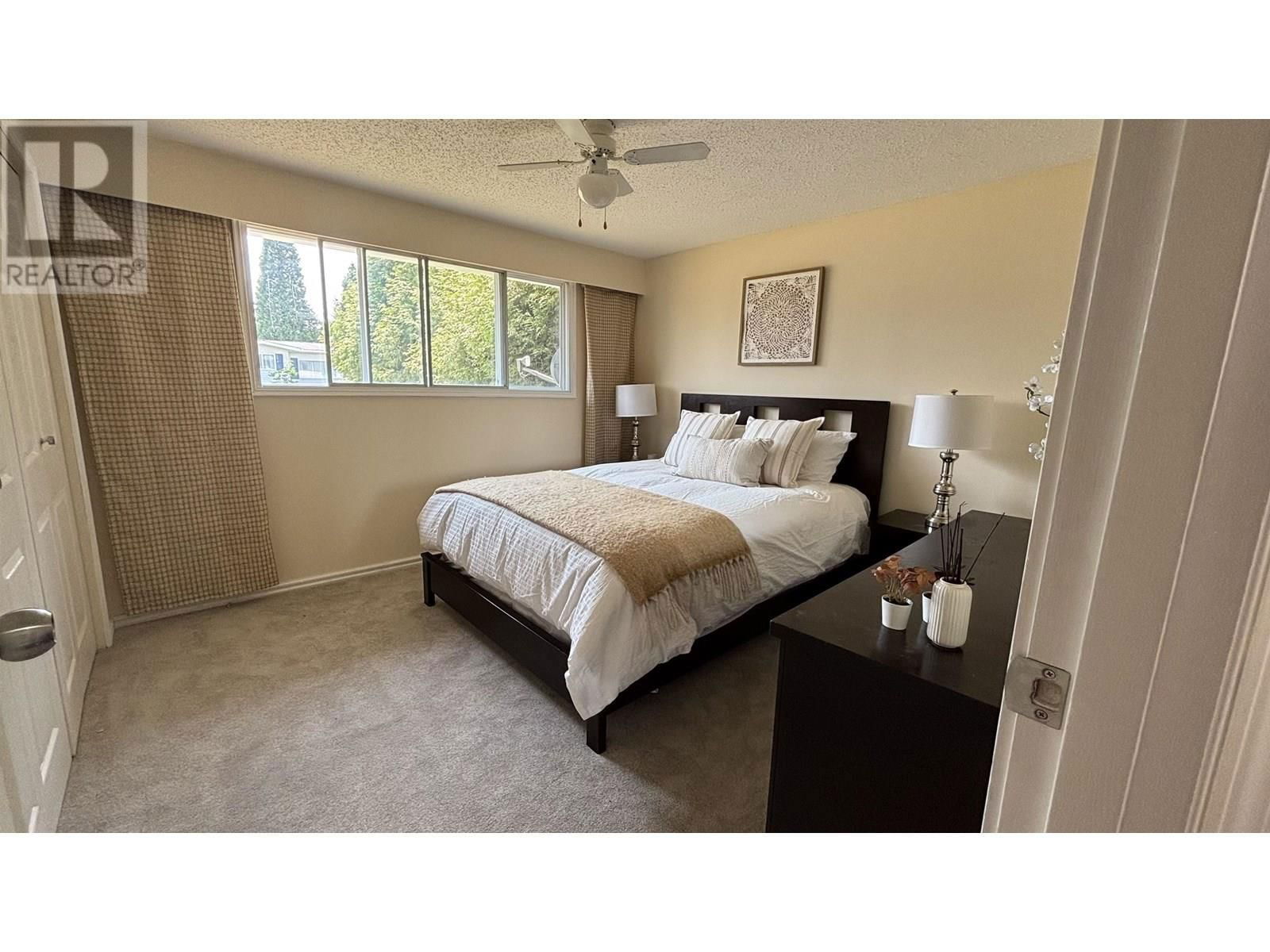 42 BARTHOLOMEW STREET Image 9