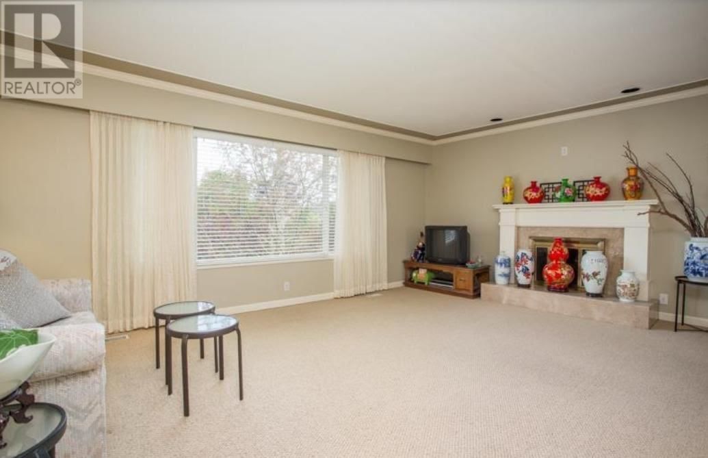 5182 57A STREET Image 5