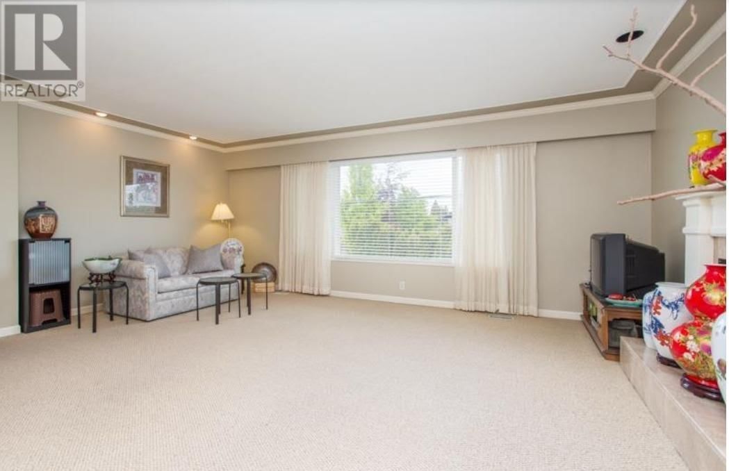 5182 57A STREET Image 6
