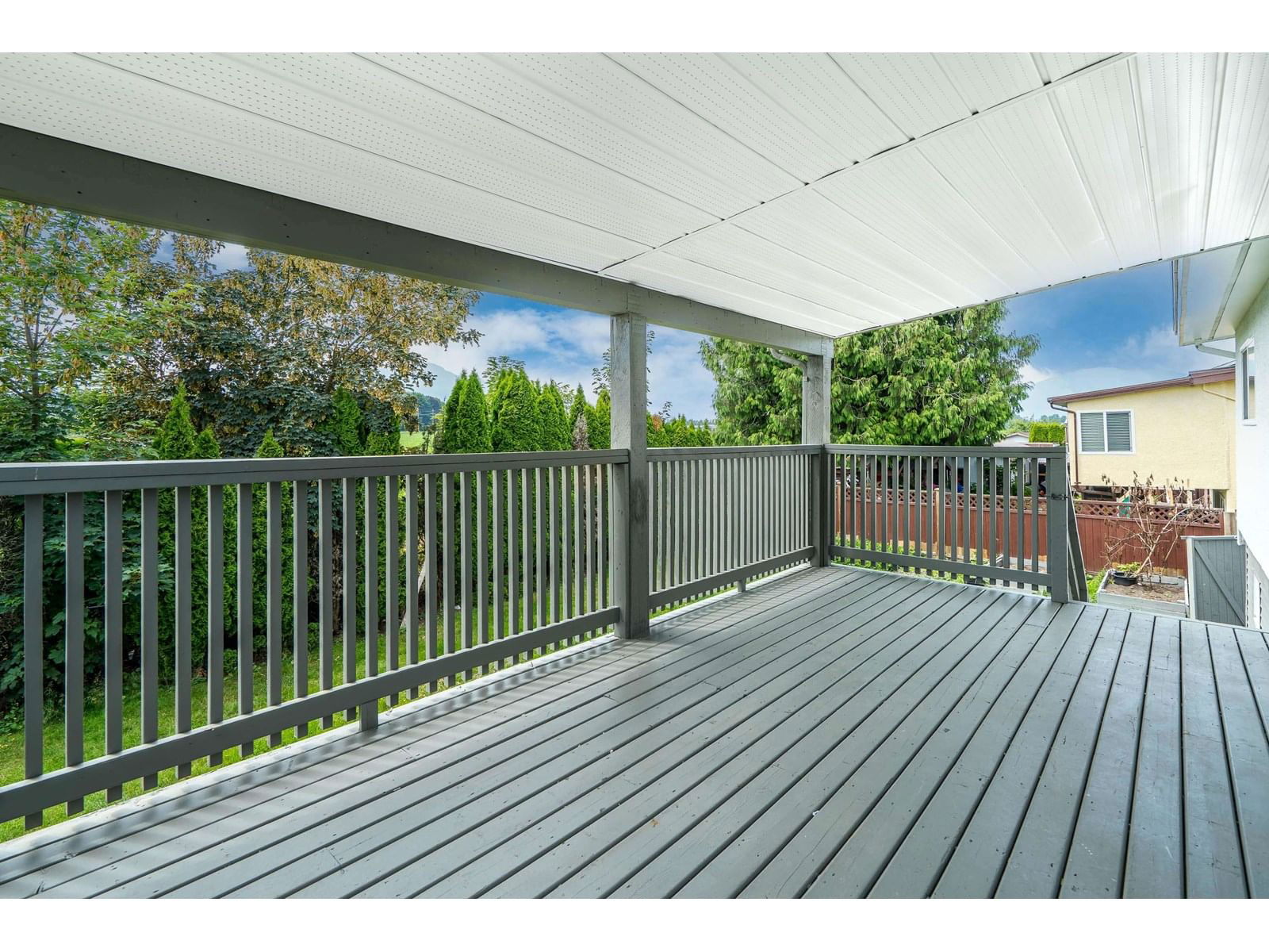 45290 SPRUCE DRIVE Image 32