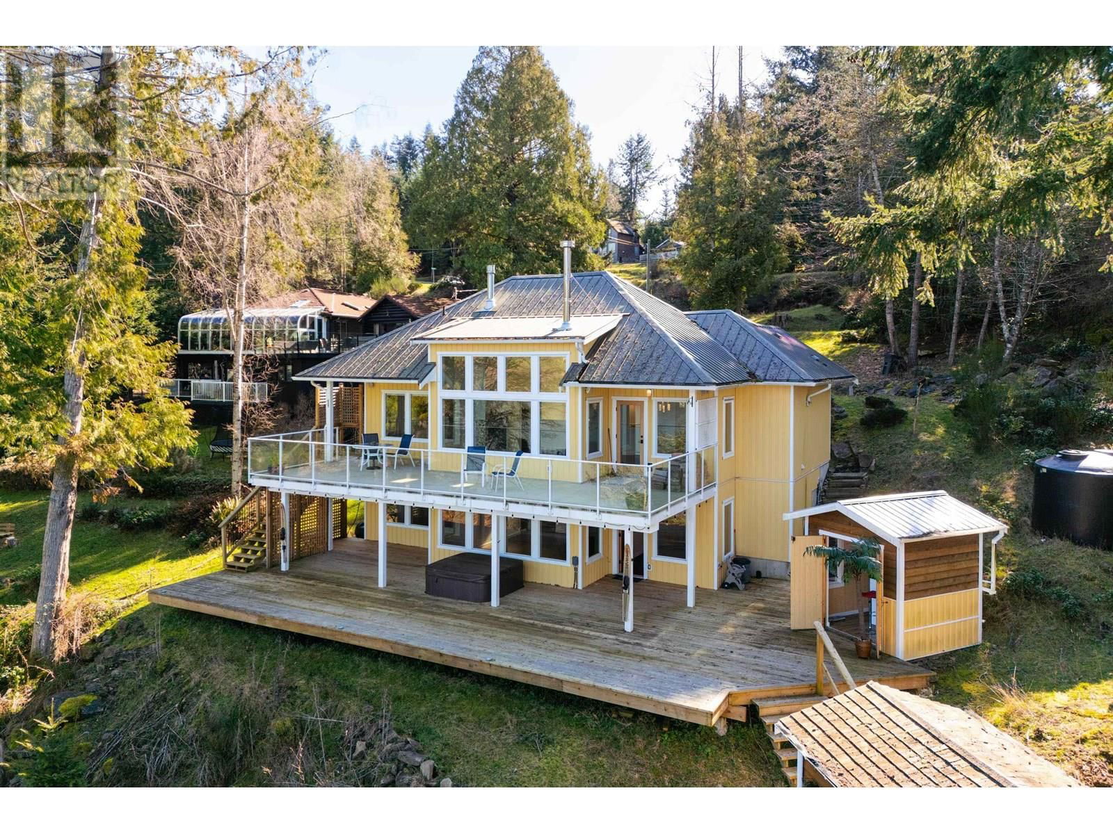 225 MARINERS WAY Image 10