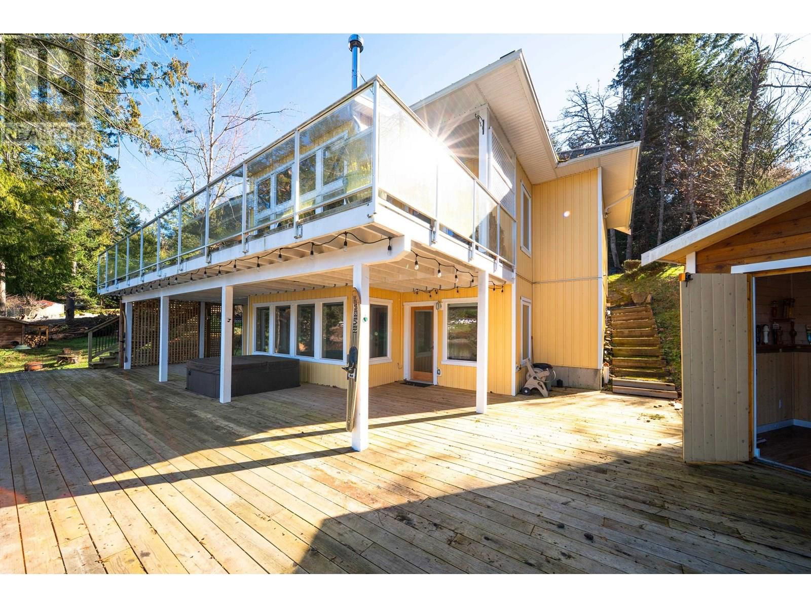 225 MARINERS WAY Image 15