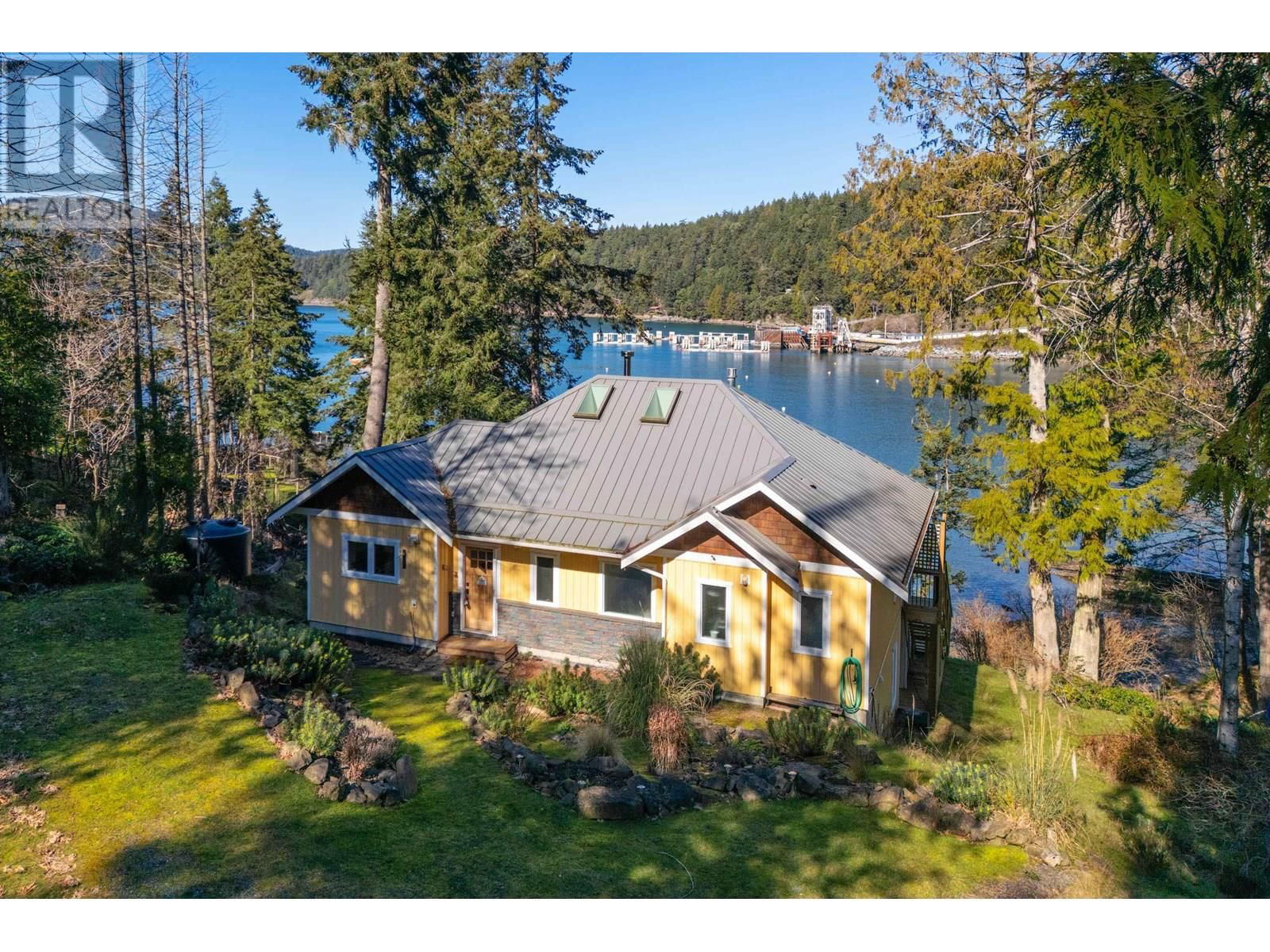 225 MARINERS WAY Image 2