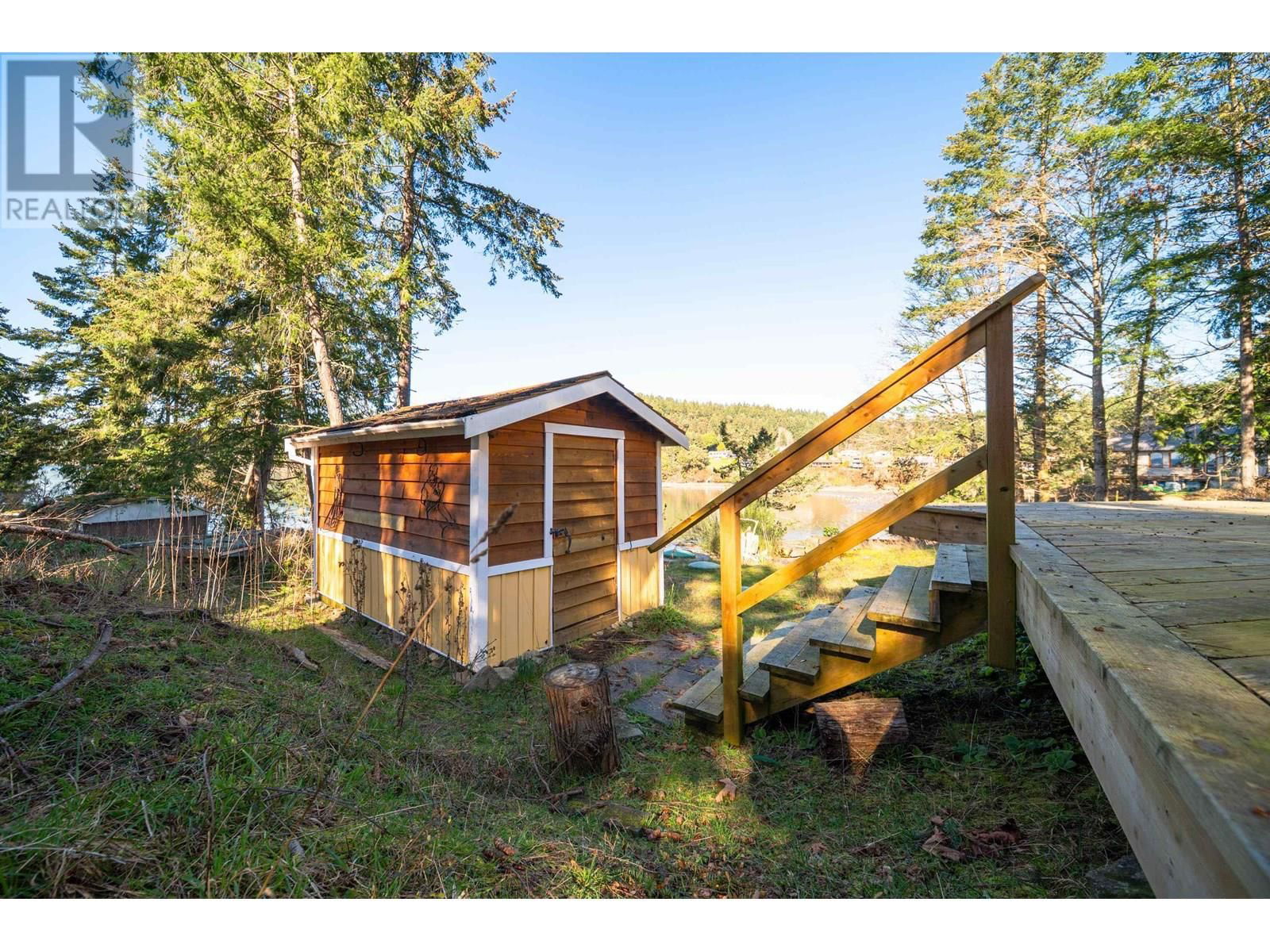 225 MARINERS WAY Image 40
