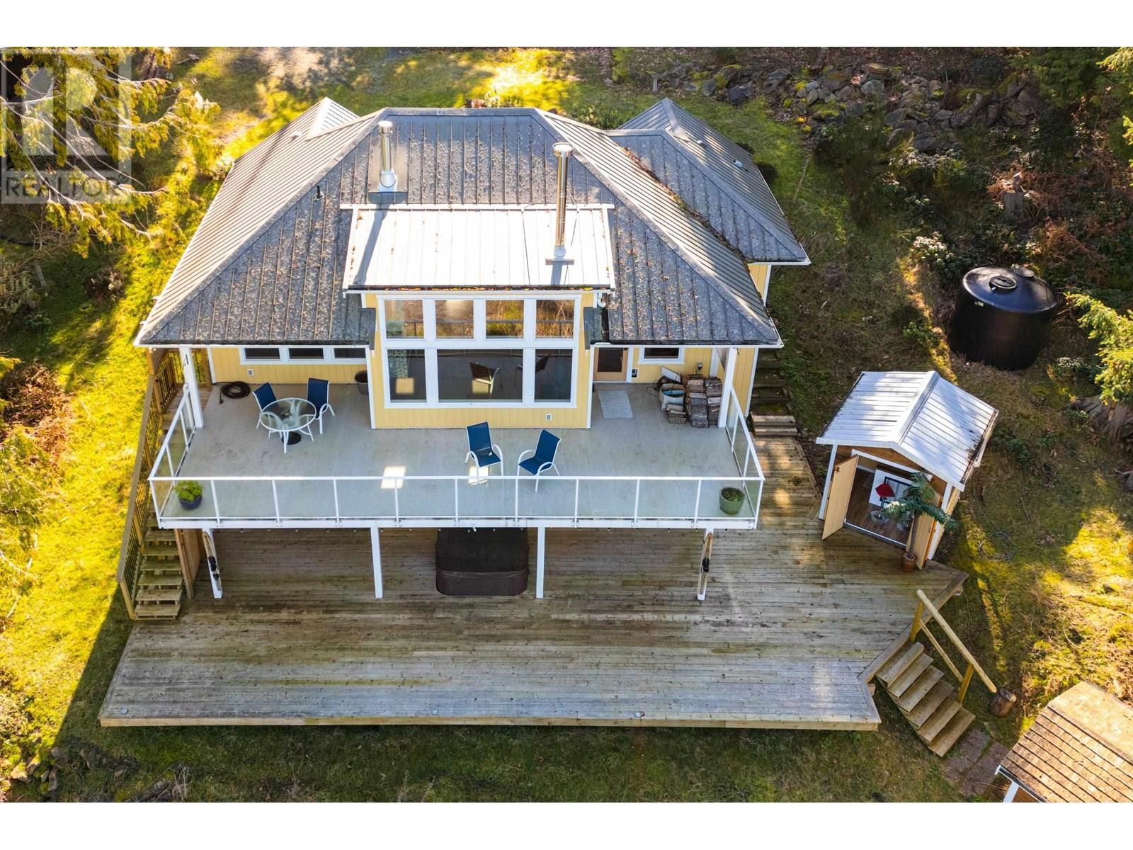 225 MARINERS WAY Image 9