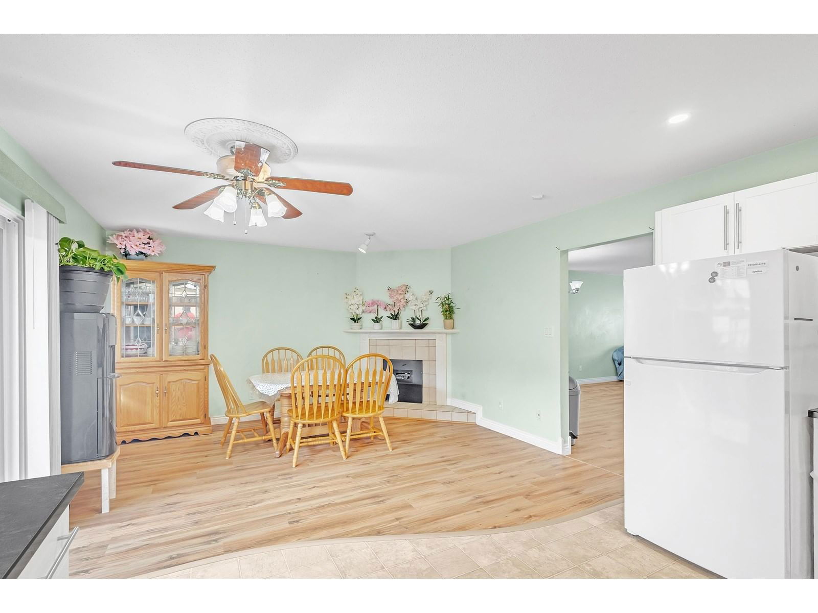 45763 TIMOTHY AVENUE Image 12
