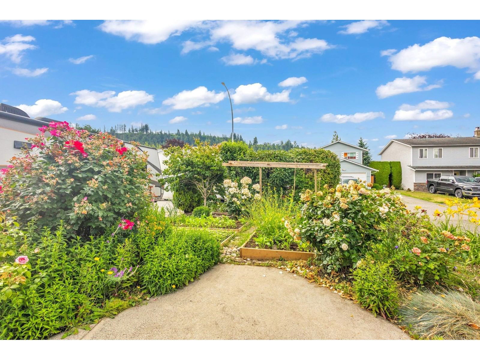 45763 TIMOTHY AVENUE Image 5