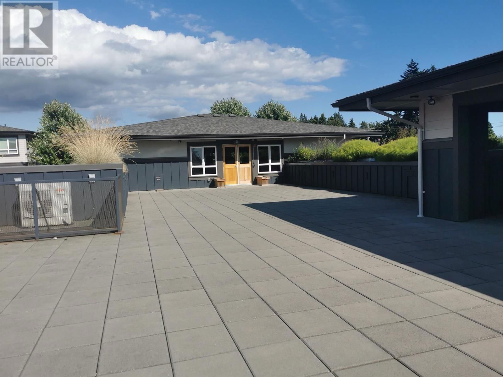 63 - 10311 RIVER DRIVE Image 34