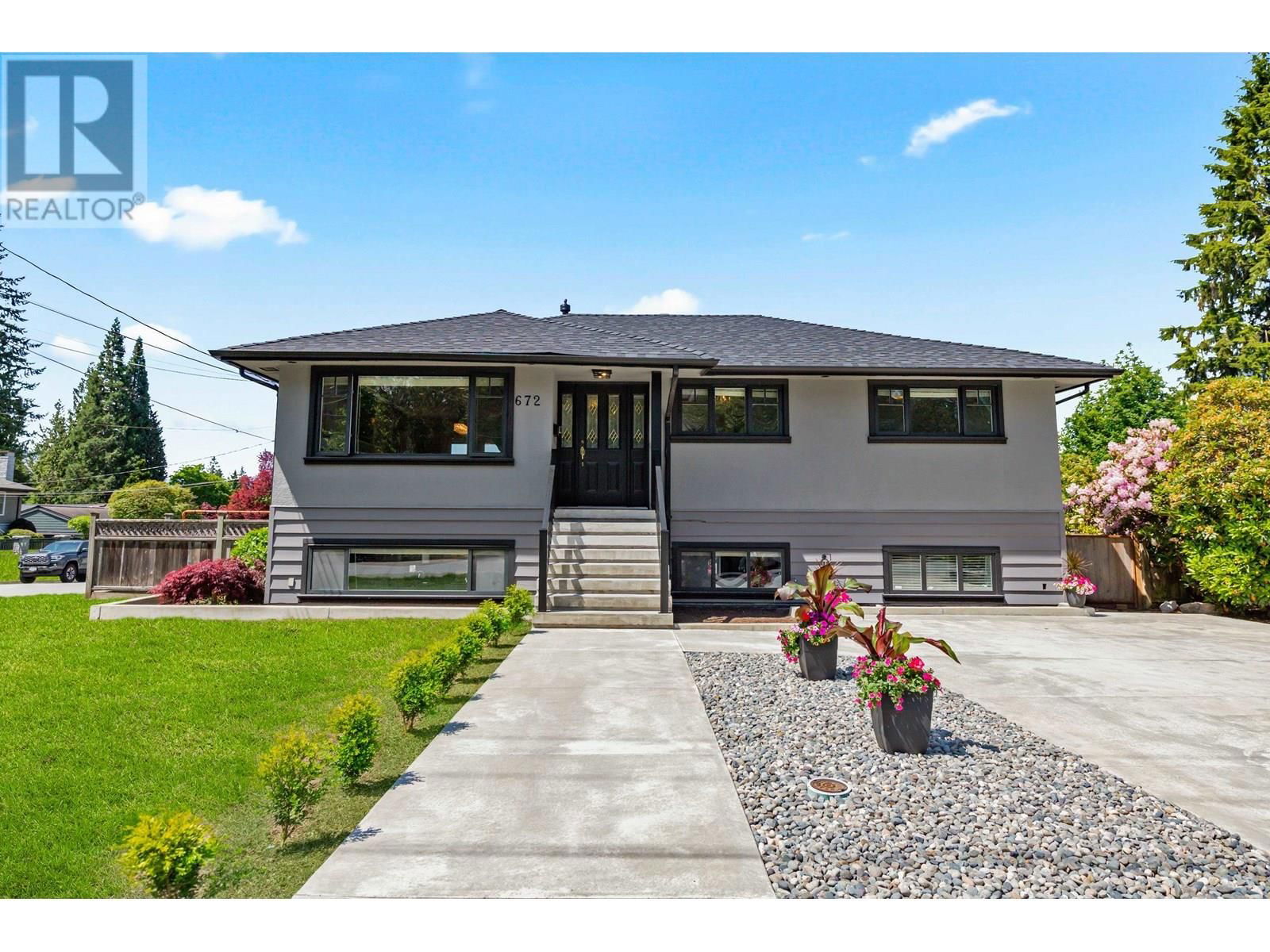 672 WILMOT STREET Image 2