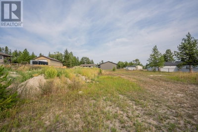 6506 GREY Crescent | Horse Lake British Columbia | Slide Image Eight