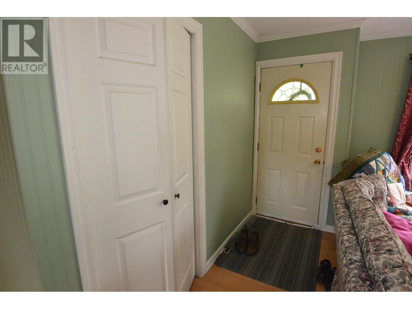3568 2ND AVENUE Image 10