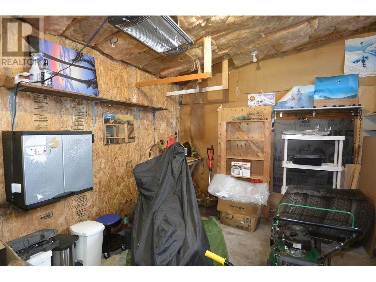 3568 2ND AVENUE Image 20