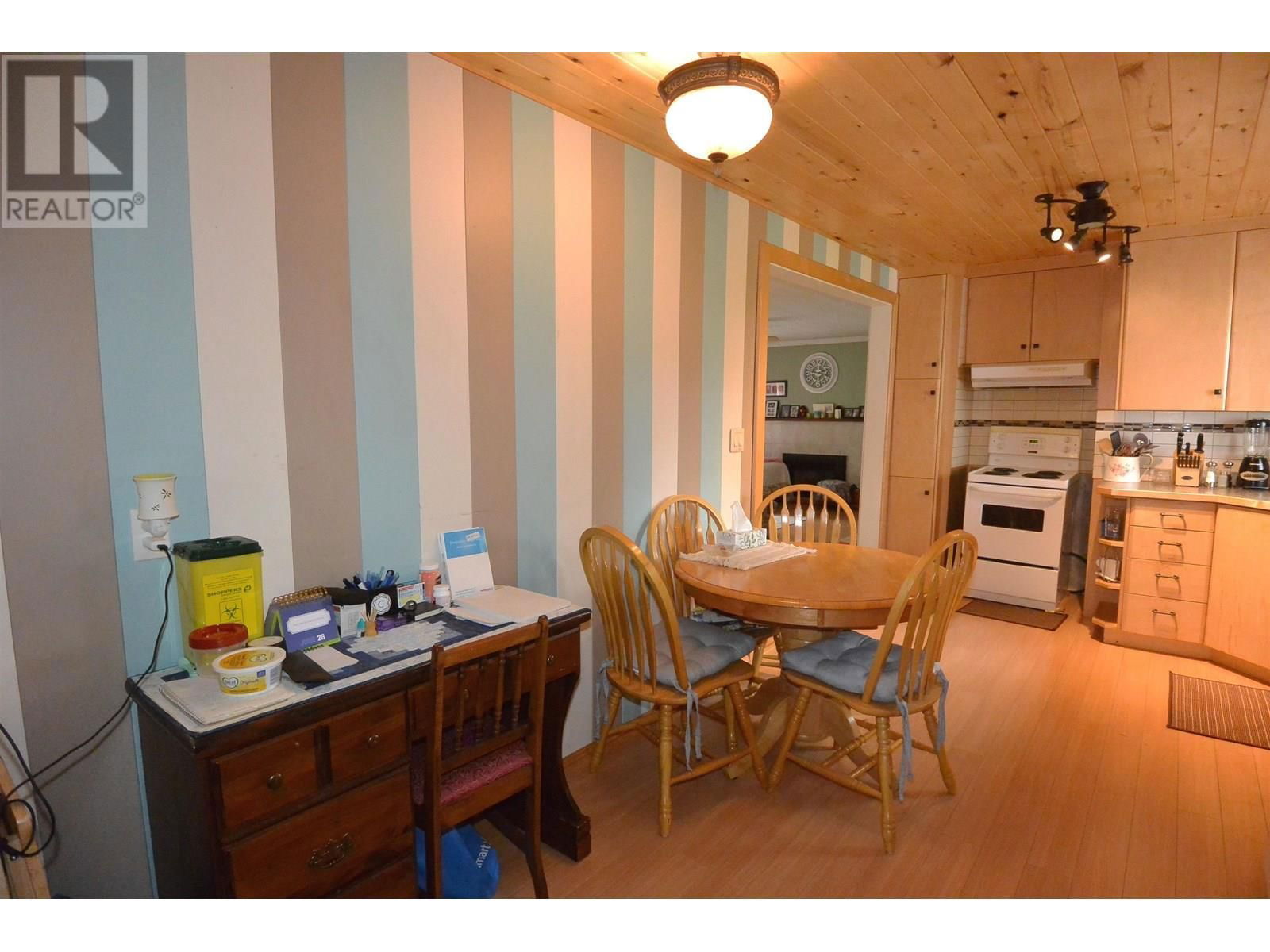 3568 2ND AVENUE Image 8