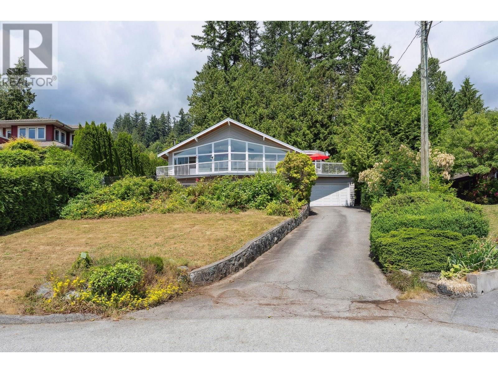 1725 ROSEBERY AVENUE Image 1