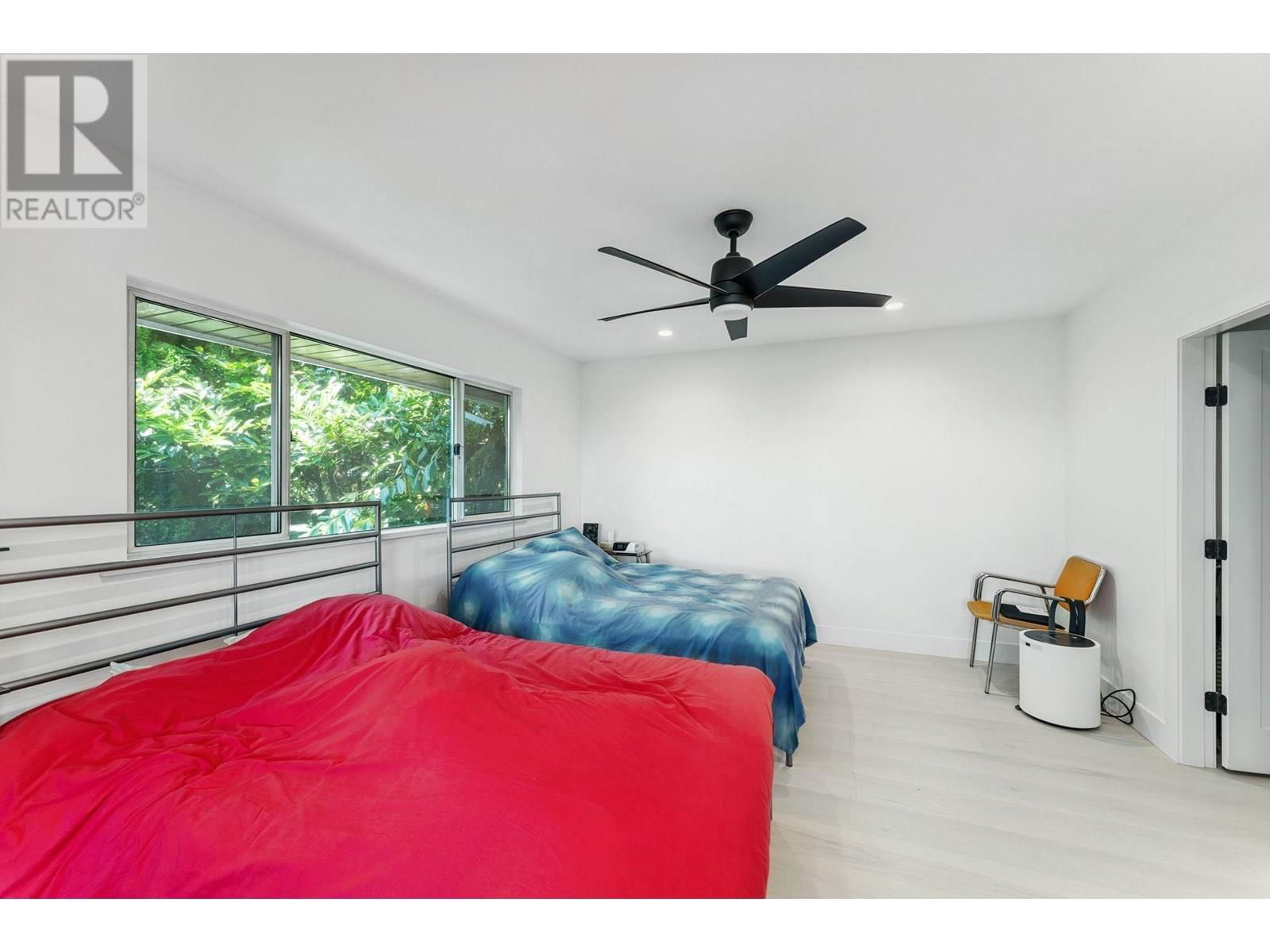 1725 ROSEBERY AVENUE Image 18
