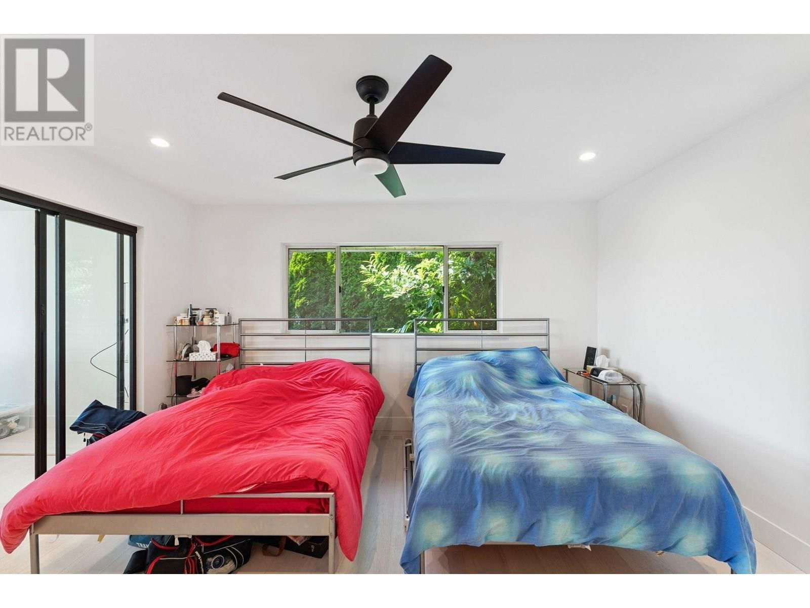 1725 ROSEBERY AVENUE Image 19