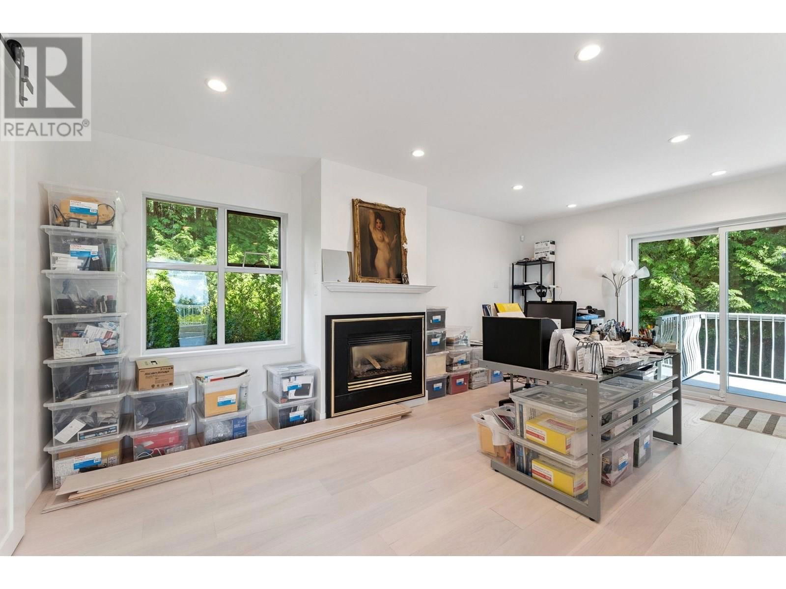 1725 ROSEBERY AVENUE Image 23