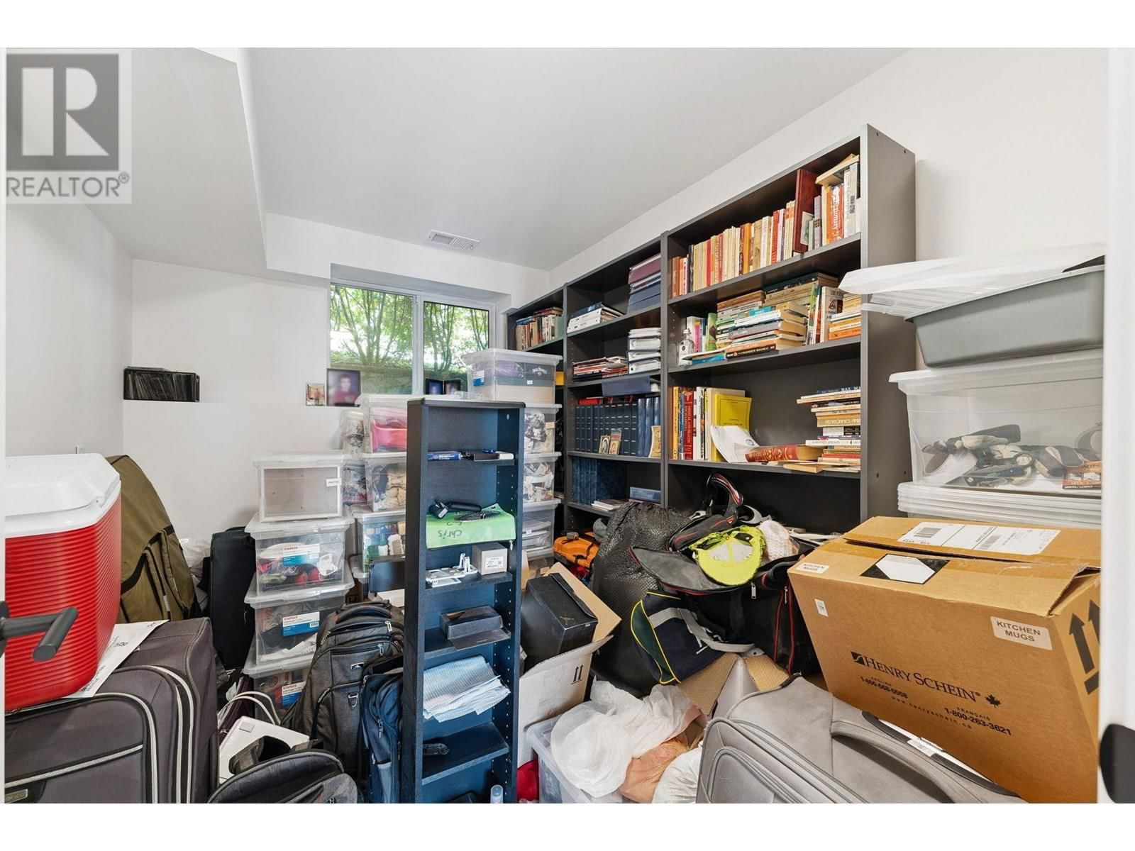 1725 ROSEBERY AVENUE Image 4