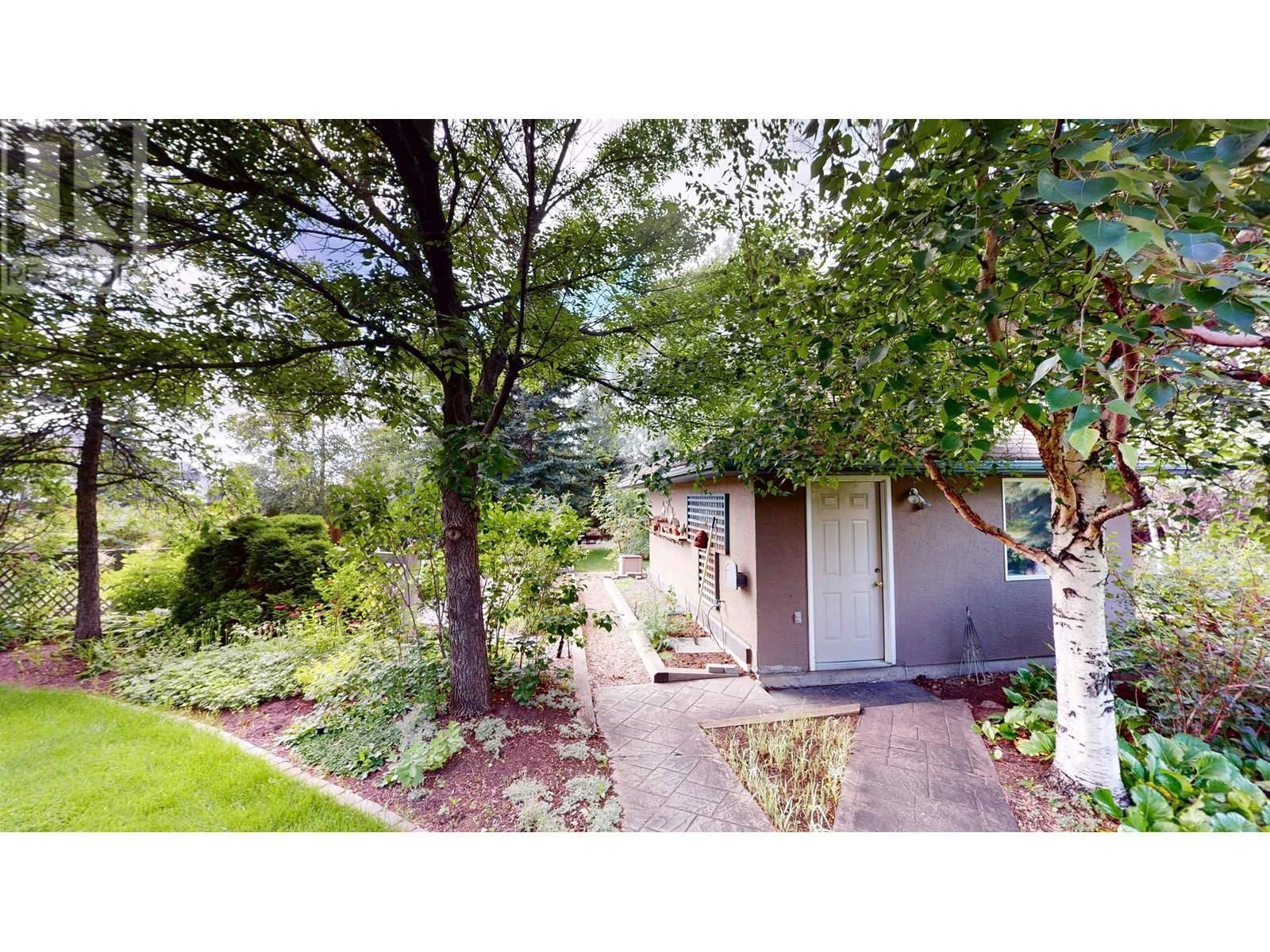 11412 109 STREET Image 8
