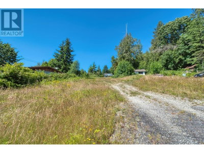 Lot 2 LILAC Street | Sechelt British Columbia | Slide Image Ten