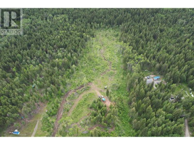 1 CHUCKWAGON Trail | 100 Mile House British Columbia | Slide Image Nine