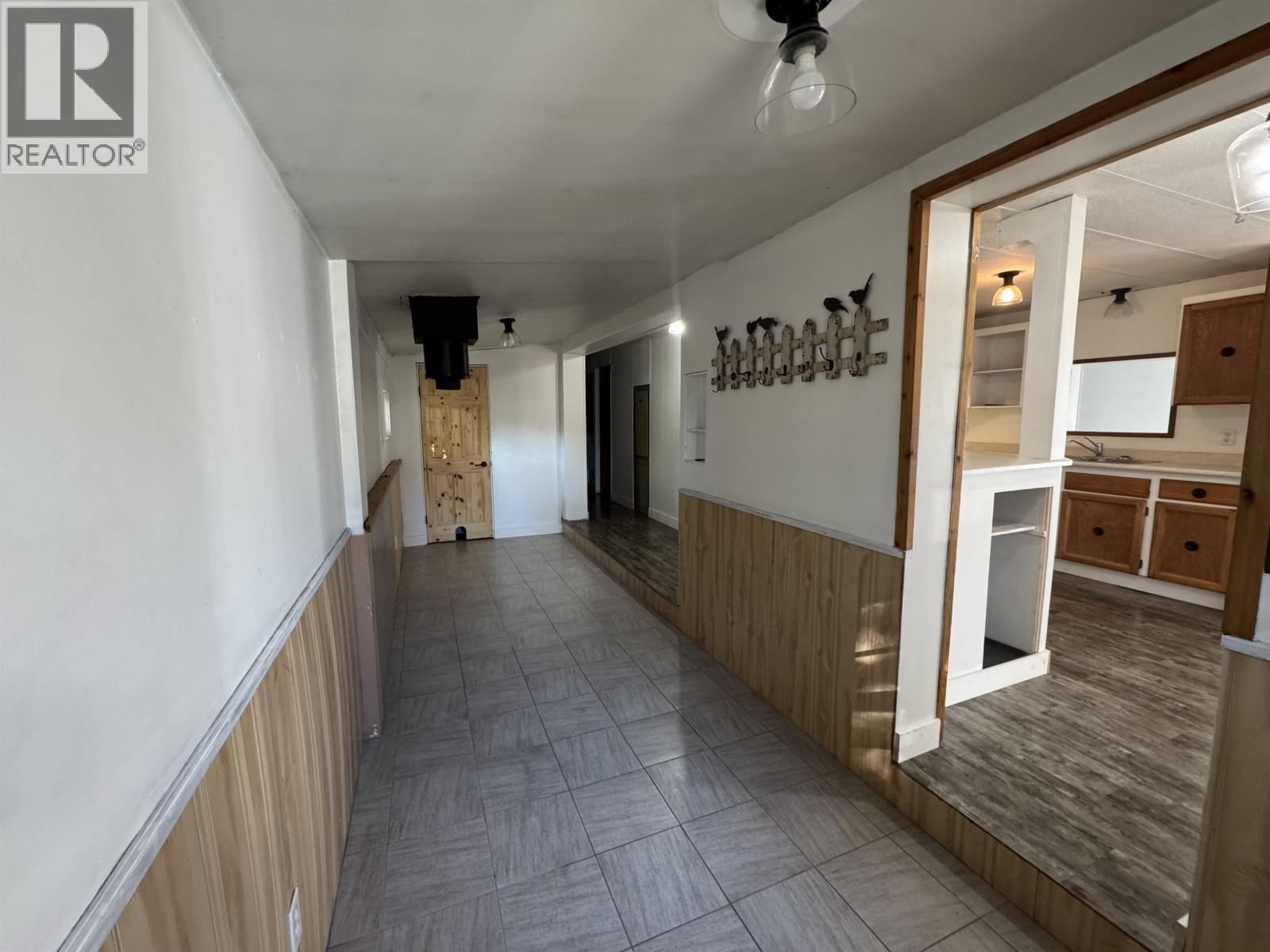 1460 7TH AVENUE Image 10