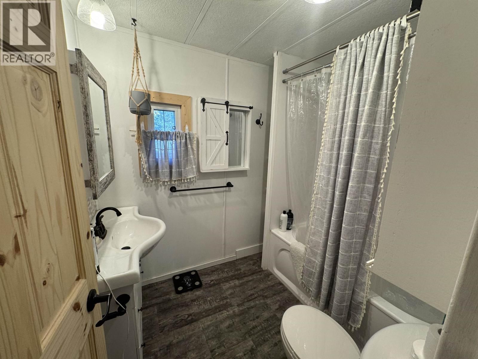 1460 7TH AVENUE Image 13