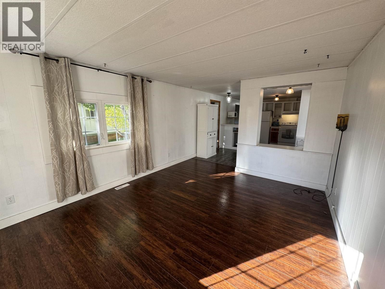 1460 7TH AVENUE Image 9