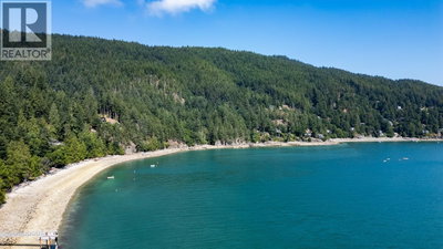 1345 CATALINA Road | Bowen Island British Columbia | Slide Image Two