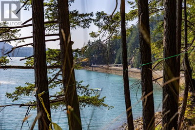 1345 CATALINA Road | Bowen Island British Columbia | Slide Image Twenty-one