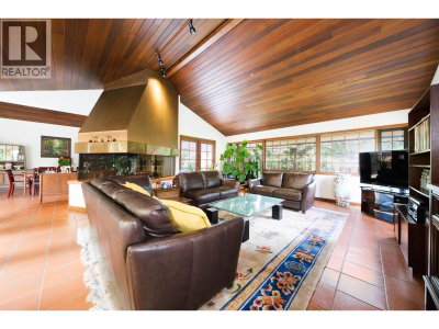 6000 BUCKINGHAM Avenue | Burnaby British Columbia | Slide Image Four