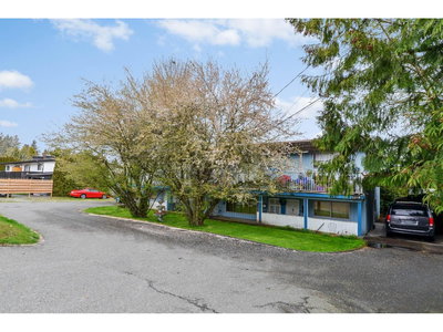 Image #1 of Commercial for Sale at 156, Surrey, British Columbia