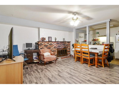 Image #1 of Commercial for Sale at 156, Surrey, British Columbia