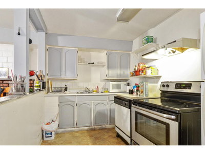 Image #1 of Commercial for Sale at 156, Surrey, British Columbia