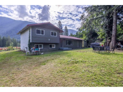 13842 SPRATT Road | Mission British Columbia | Slide Image Three