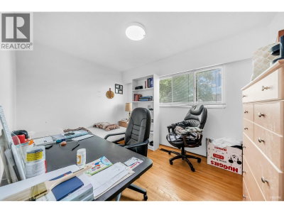 2975 41ST Avenue | Vancouver British Columbia | Slide Image Nine