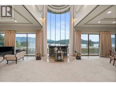 828 BEACHVIEW Drive | North Vancouver British Columbia | Slide Image Eleven