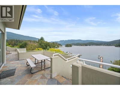 828 BEACHVIEW Drive | North Vancouver British Columbia | Slide Image Thirty-three