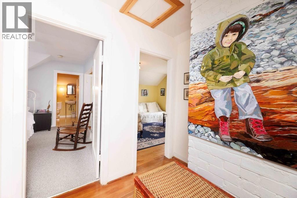 589 SEAVIEW ROAD Image 23