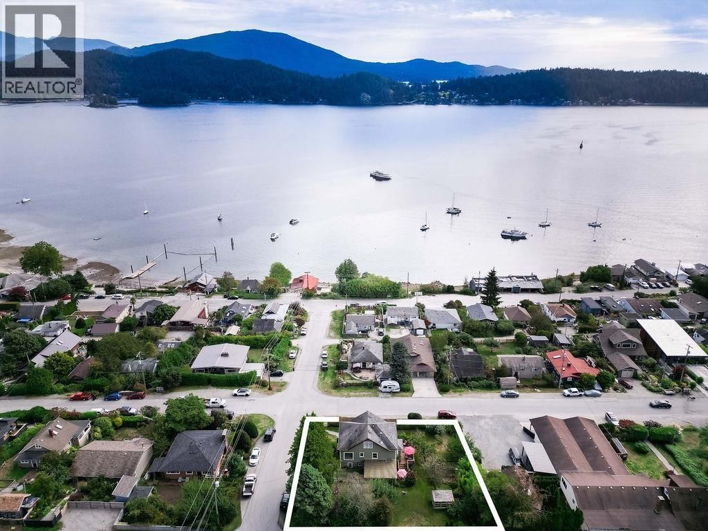 589 SEAVIEW ROAD Image 3