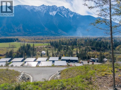 8204 MERLOT PEAK Drive | Pemberton British Columbia | Slide Image Seventeen