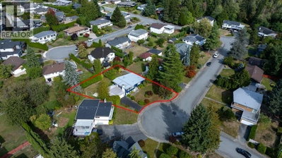 3345 CARDINAL Drive | Burnaby British Columbia | Slide Image Fourteen