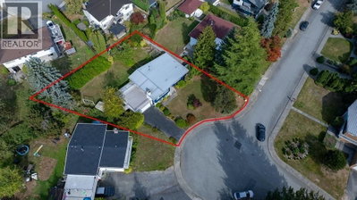 3345 CARDINAL Drive | Burnaby British Columbia | Slide Image Sixteen