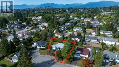 3345 CARDINAL Drive | Burnaby British Columbia | Slide Image Four