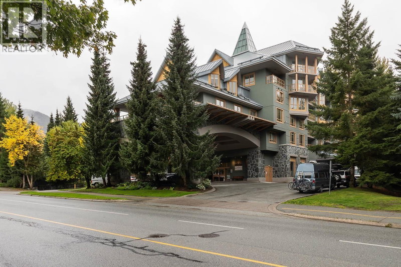 4315 NORTHLANDS Boulevard Whistler British Columbia, V8E 1C1 - Condo For Sale